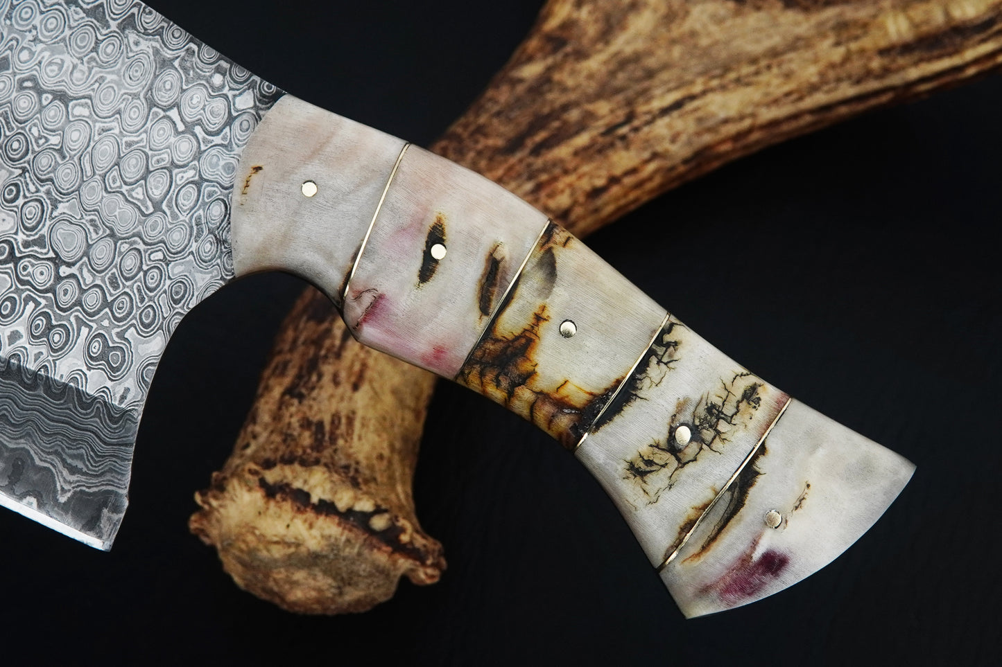 handmade Serbian cleaver forged from Damascus steel with a strong full tang design and natural ram horn handle. Built for chefs, BBQ lovers, and outdoor cooking, this knife is stylish and durable. Free engraving available to personalise it as a gift.