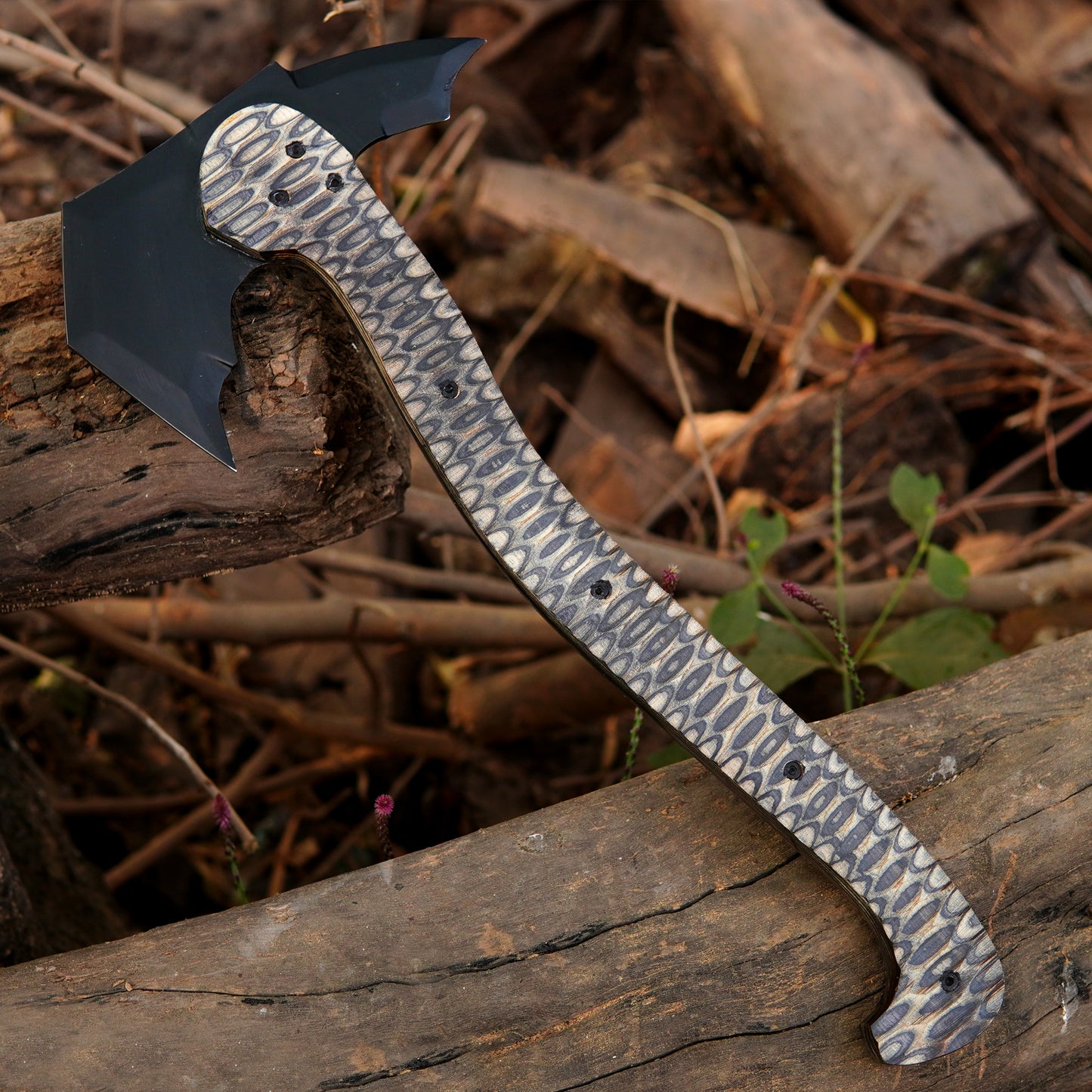 Premium handmade axe designed as a thoughtful gift for outdoor enthusiasts.
