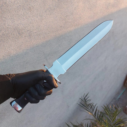 Side view of durable carbon steel handmade sword.