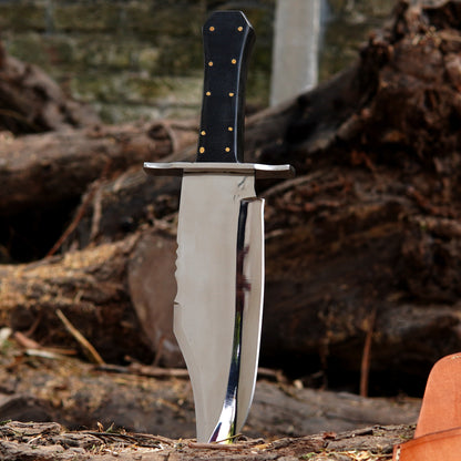 Premium handmade knife designed as a thoughtful gift for him on special occasions.